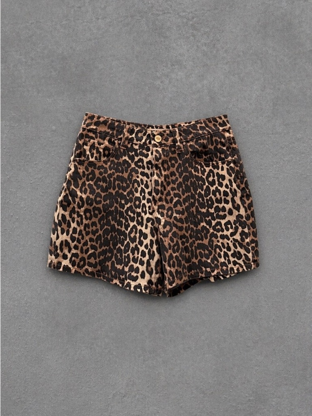 Petit Blush Leopard Print Denim Shorts Size 4/27